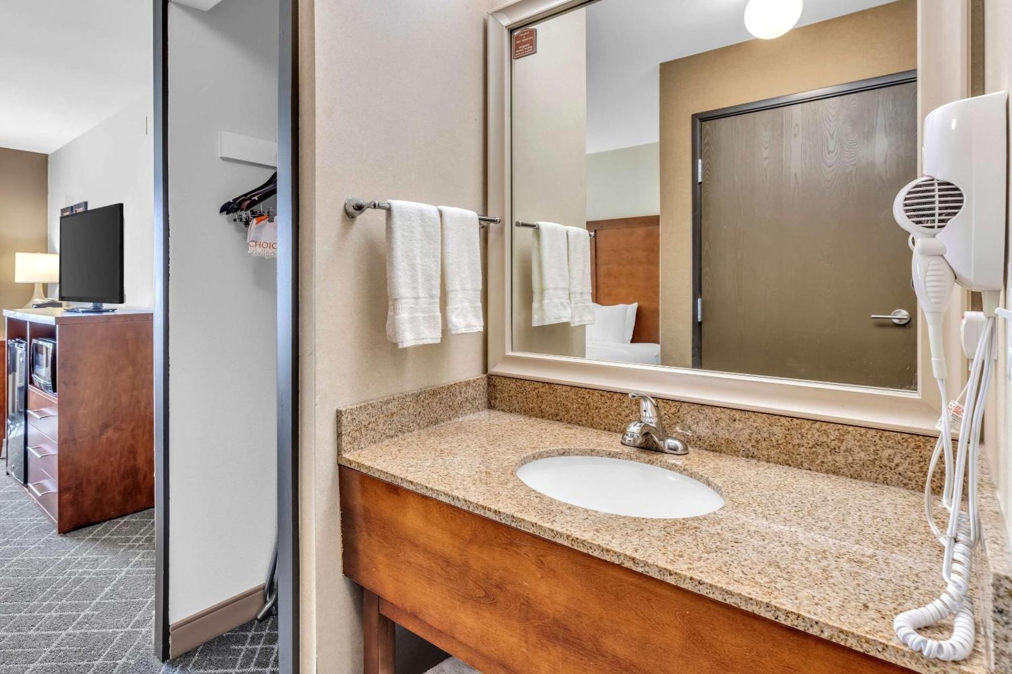 Comfort Inn Denver West Arvada Station Wheat Ridge Dış mekan fotoğraf