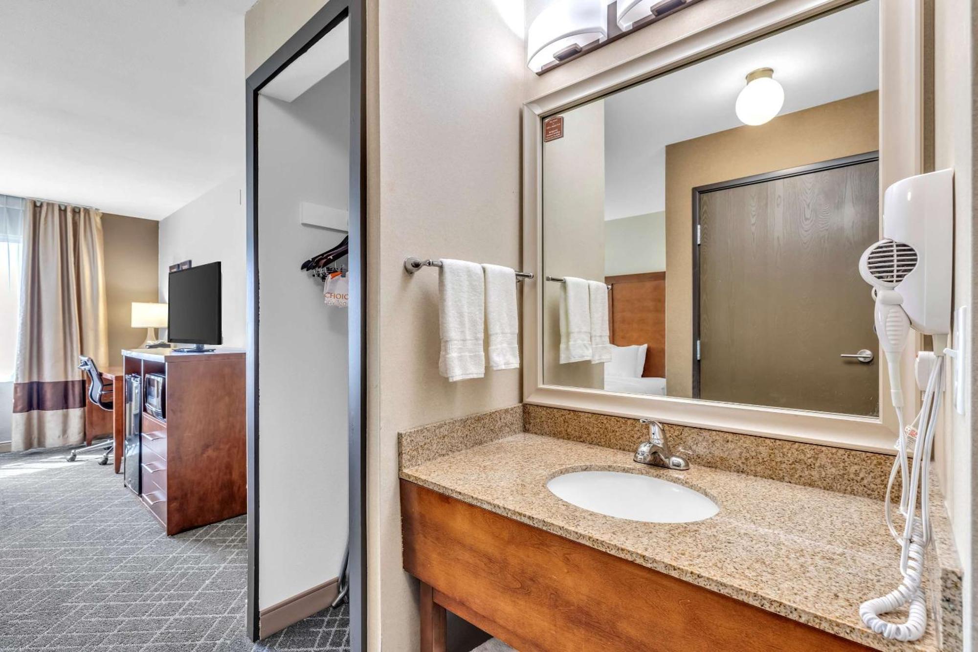 Comfort Inn Denver West Arvada Station Wheat Ridge Dış mekan fotoğraf